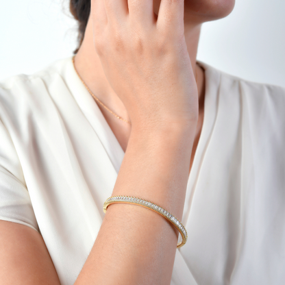 Model photo of gold bangle